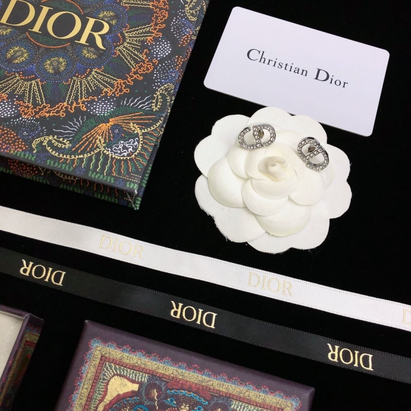 chr1st1an D10r earrings